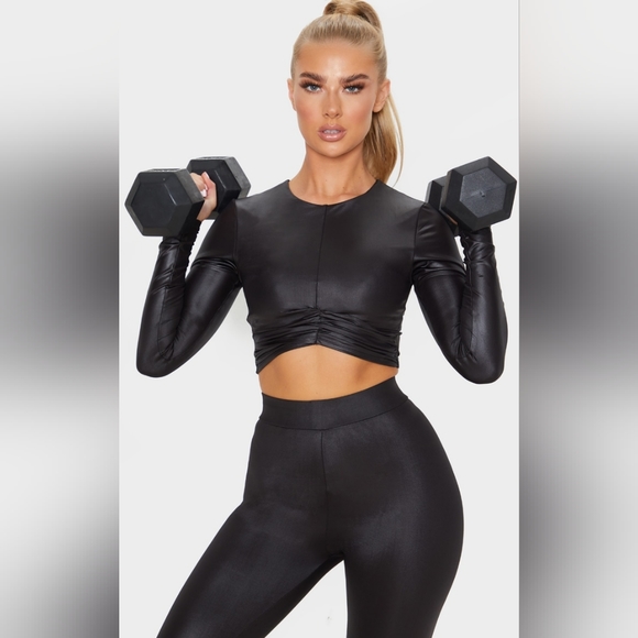 NWT Prettylittlethings Black Shine Cross Front Long Sleeve Gym Top  Size 6 - Picture 3 of 5